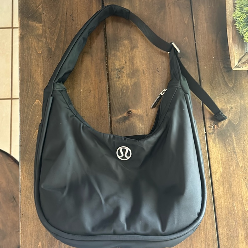 Lululemon purse